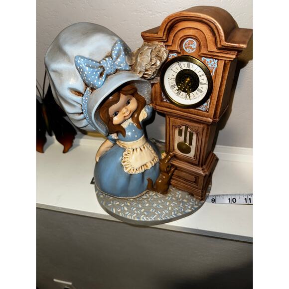 Vintage 1971 Byron Mold Girl with Grandfather Clock Figurine, Blue Bonnet Decor - Picture 12 of 13